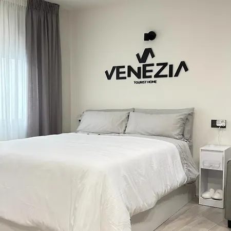 Venezia Tourist Apartamento Oviedo